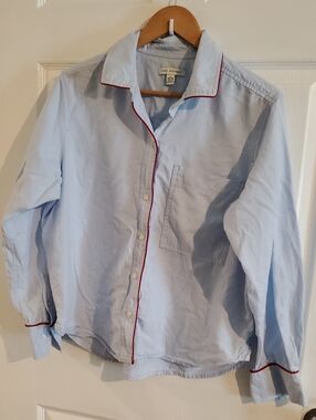 Light Blue Men's Button-Down Shirt with Red Piping